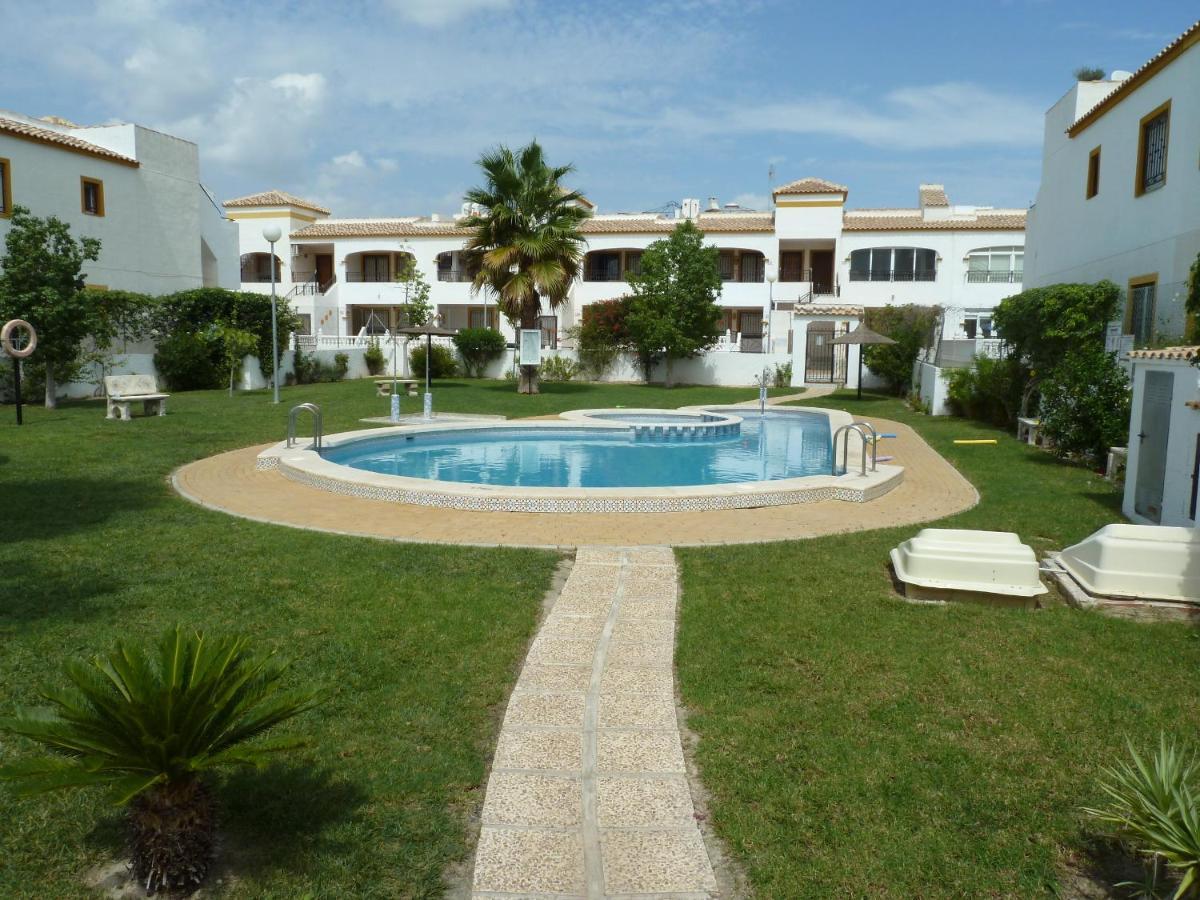 Vistabella Golf Flat With Access To Pool And Parking Villa Orihuela Exteriör bild